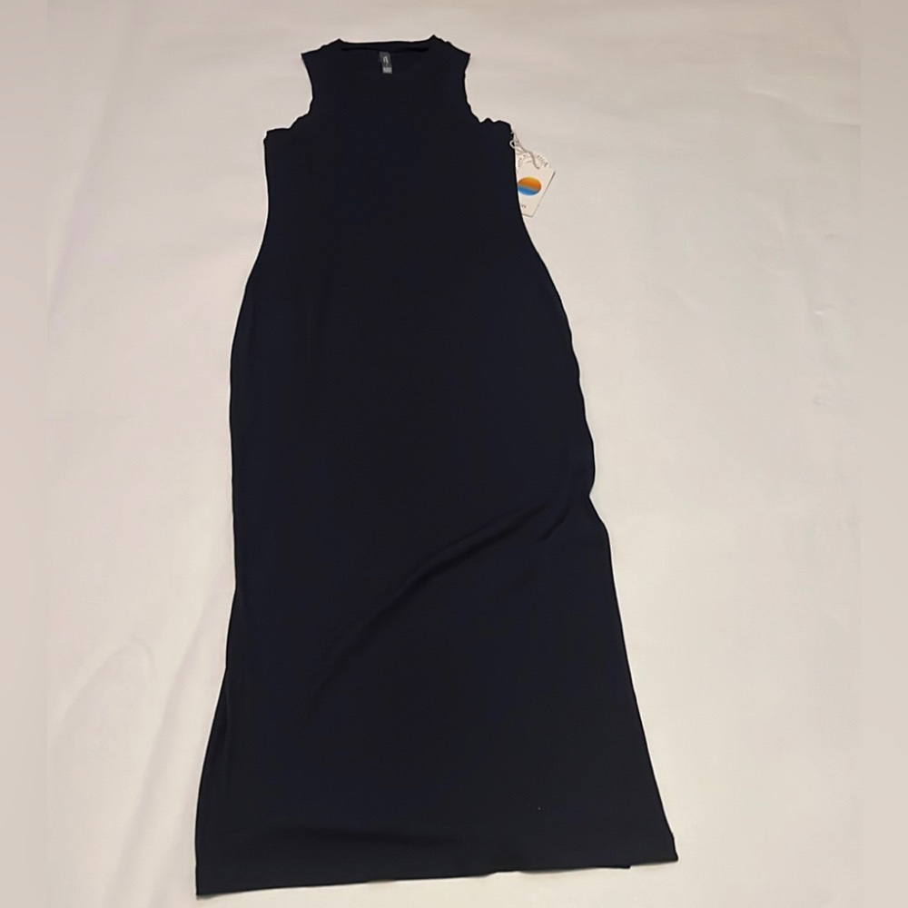 NWT Women's Vuori Pose Sand Dress. Color Black. Various Sizes - Picture 4 of 8